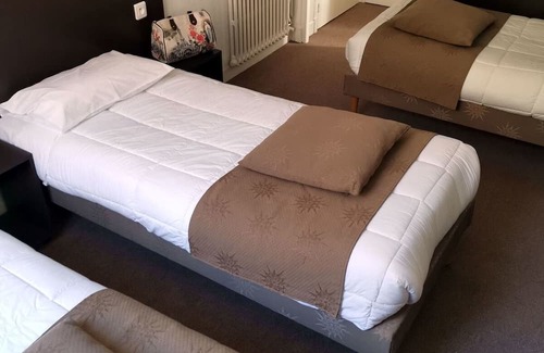 Lourdes Hotel | Dream Stay for Nature Lovers! Cozy & Spacious Unit! Near Top Attractions!