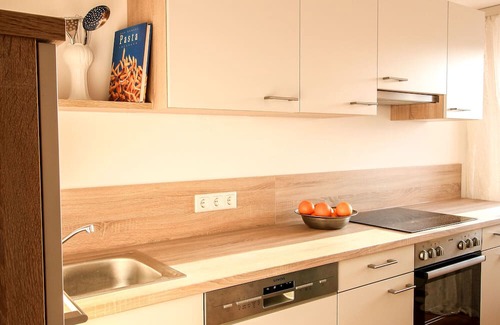 Siegsdorf Apartamento | Apartment 'Hunde Willkommen' with Mountain View, Private Terrace and Wi-Fi