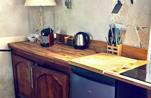 La Peruse Casa | Holiday home in a monumental Charente house.