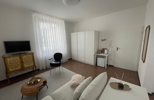 Rhein-Erft-Kreis District Apartamento | Superior Apartment: City location Museums Castles Phantasialand shuttle on the doorstep