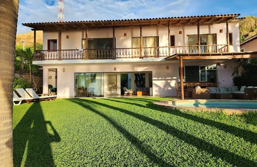 Las Pocitas Casa | CasaPia in front of the Sea! Mancora.