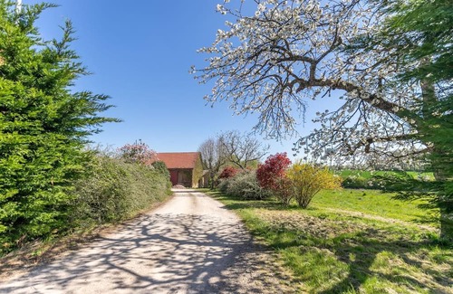 Chauvigny-du-Perche Casa | Country house - large garden/terrace. Pets allowed