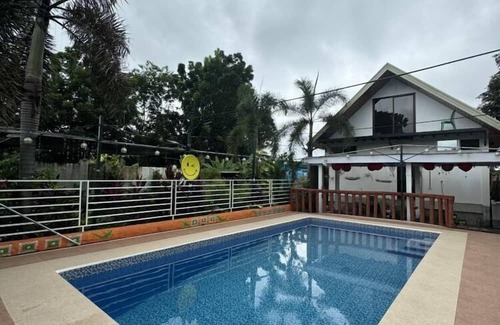 Binalonan Casa | Peaceful Mountain Hideaway with Poolside Relaxation