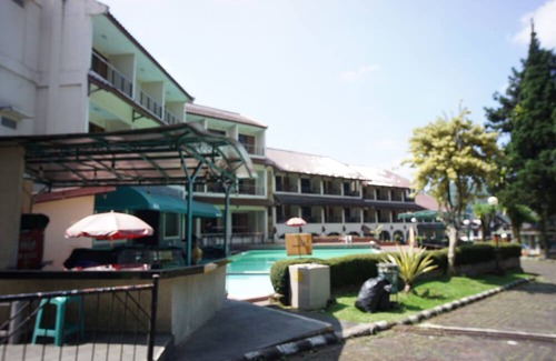 Cipanas Villa | Sangga Buana Villa