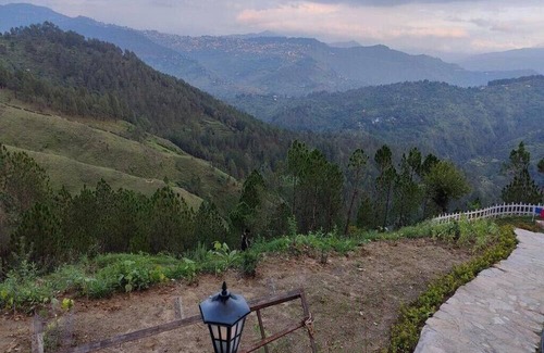 Almora Complejo | Pet-Friendly Cottages/Rooms in Almora