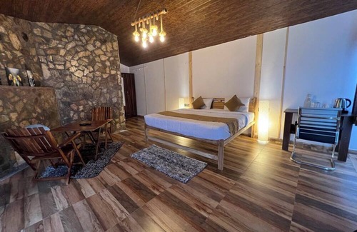 Almora Complejo | Pet-Friendly Cottages/Rooms in Almora