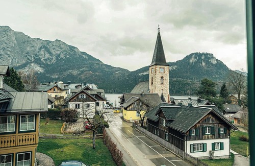 Altaussee Apartamento | Sieglgut: Schnitzler Apartment |Kitchen |Parking