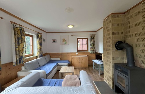 Ebensee Casa | Chalet Traunstein | Sauna | Kitchen | Mountain