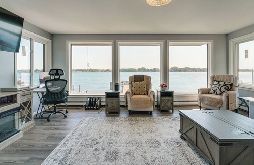 St. Clair Casa | Spacious Riverfront Home w/Dock in St Clair!