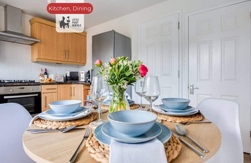 Marston Moretaine Apartamento | Modern 2BR w/Parking EV Charger