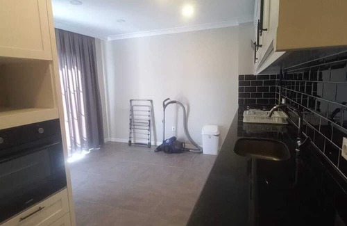 Gaziosmanpasa Apartamento | Amazing 6-bedroom apartment with AC in Istanbul