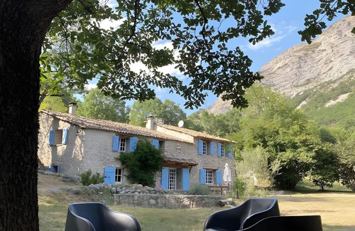 Entrepierres Casa | House in Provence in the Old Fuller's Mill
