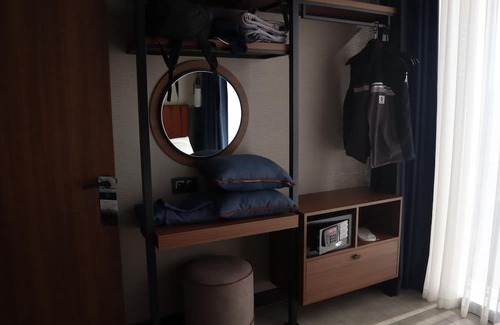 Serifali Mahallesi Cama Y Desayuno | Modern, comfortable suite rooms ın Istanbul