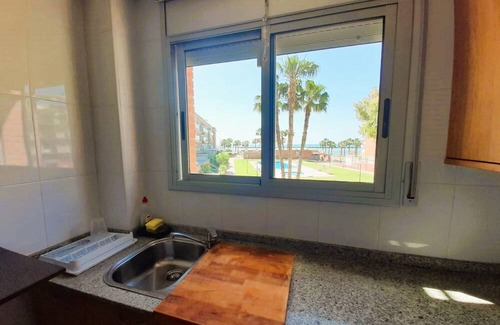 Cubelles Apartamento | Enjoy in Beautiful Flat in Front of the Sea and Beach