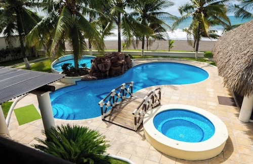 El Hawaii Villa | Villa Dubai Monterrico