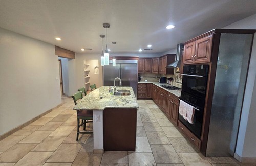 Northeast Heights Casa | 4-bedroom house in awesome Albuquerque with stunning Mountain View