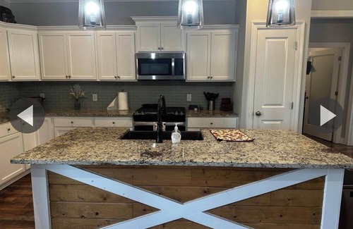 Merrydale Casa | Rustic FarmhouseJust 15 Minutes from LSU &Downtown