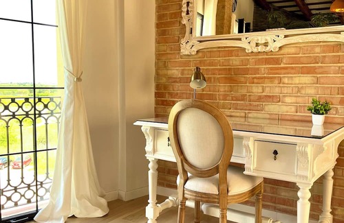 Betera Apartamento | Bright boutique loft 5 min from the subway