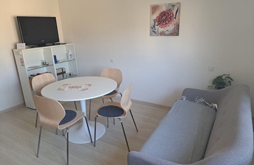 Lukovica Apartamento | Two Bedroom Apartment Booky 1