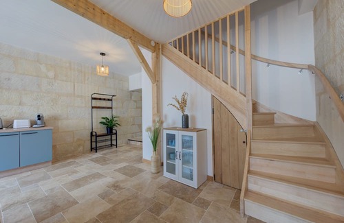 Langeais Casa | Modern and new gite at the foot of the Château de Langeais
