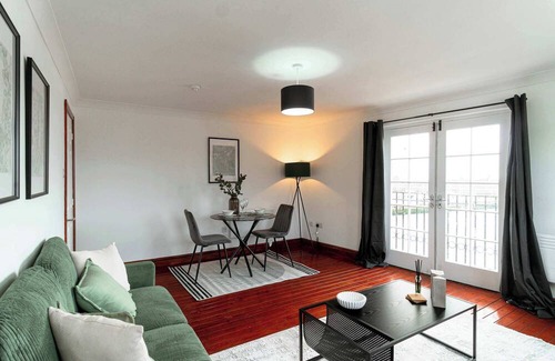 Whitehaven Apartamento | Spacious 1 Bed Harbour-side Apartment with Balcony
