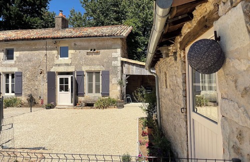 Brux Cabaña | Charming 1-bedroom cottage in Brux perfect for a serene rural getaway