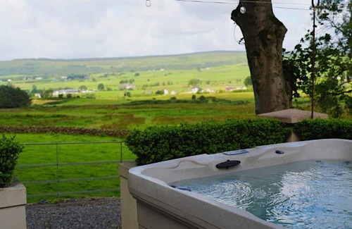 The Sheddings Casa | Stunning Georgian country retreat with countryside views of the Braid Valley