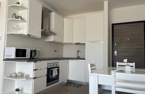 Rome Province Apartamento | Red Sky Apartment - Porta di Roma by Ghor