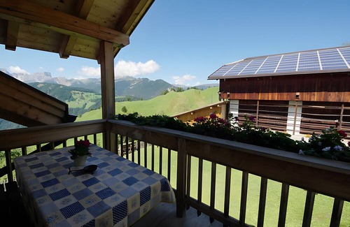 La Valle Apartamento | Apartment 'Rît' with Mountain View, Shared Terrace and Wi-Fi