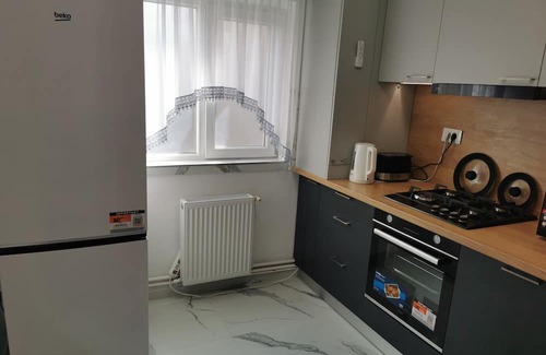 Centrul Nou Apartamento | *Relaxare Premium* Apartament cu Jacuzzi & Saună!
