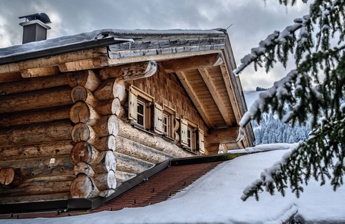 Maria Alm am Steinernen Meer Chalet De Esquí | Exclusive chalets with own sauna, whirlpool & fireplace– luxury made for comfort