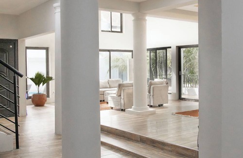 Teshie Villa | Spacious 4-Bedroom Villa Perfect for Groups