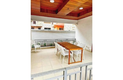 Teshie Villa | A 6-Bedroom Masterpiece in East Legon: Where Comfort Meets Elegance