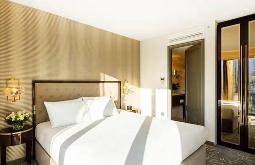 Portsoken Hotel | Botolph Junior Suite at Hotel Saint—Near British Museum, Somerset House, & More