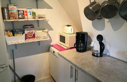 Gentofte Condominio | Lovely apartment on 2 levels of 125 sqm. in a nature area. Walking distance to S-trains and buses