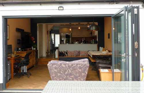 Whitton Casa | Spacious 4-bed House nr Twickers and 20 mins to London and LHR