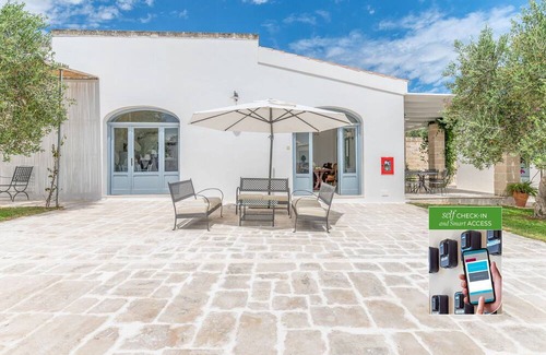 Rosa Marina Villa | Villa in Rosa Marina with 11 bedrooms sleeps 21