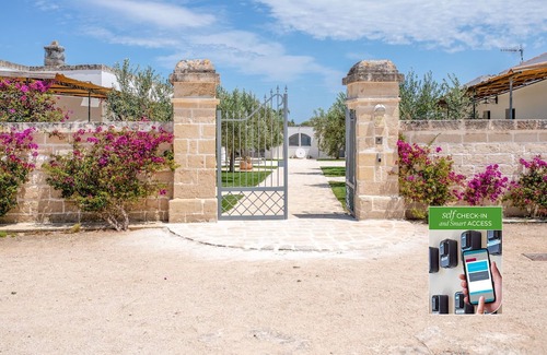 Rosa Marina Villa | Villa in Rosa Marina with 11 bedrooms sleeps 21