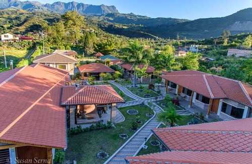 Nabon Apartamento | Retreat Villa with Pool, Jacuzzi, and Pet-Friendly Stay
