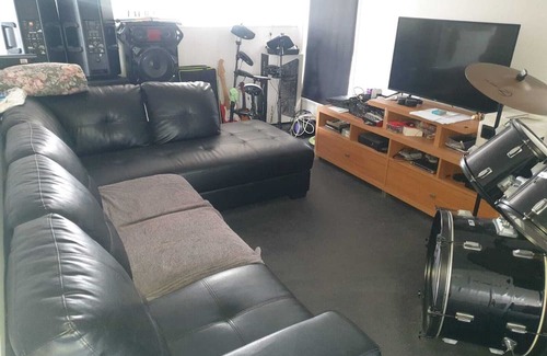 Yarrabilba Casa | 1 Bedroom + own shower & toilet - Yarrabilba 4207 QLD