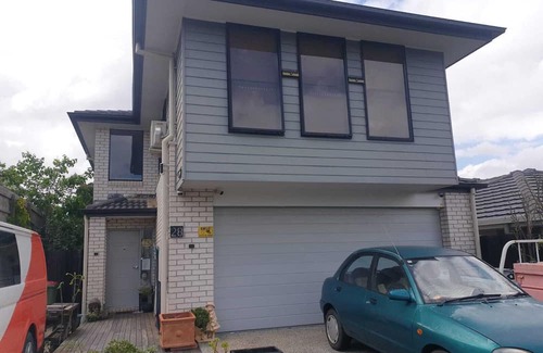 Yarrabilba Casa | 1 Bedroom + own shower & toilet - Yarrabilba 4207 QLD