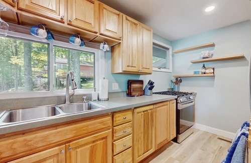 Gloversville Casa | Lakefront house with kayaks, hot tub, firepit, dock - in ADK Park