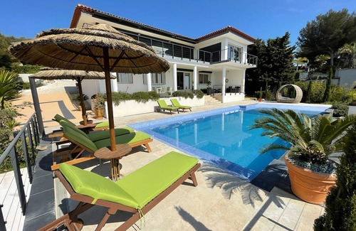 Bandol Villa | Ground floor apartment Villa with pool
