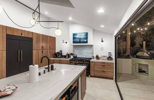 Del Mar Heights Casa | Luxury Poolside Estate Outdoor Living Views 5 Minutes to Beach