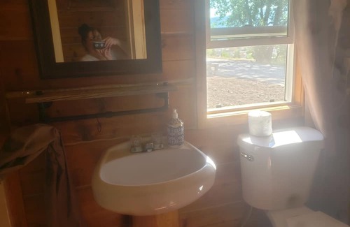 Thompson Falls Cabina | Iron line cabin 804