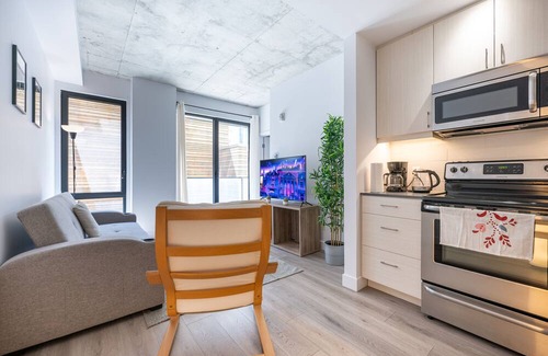 Cite Multimedia Apartamento | Spacious 1BR Old Port | 2 Queen Beds + Sofa Bed | Ideal for Groups