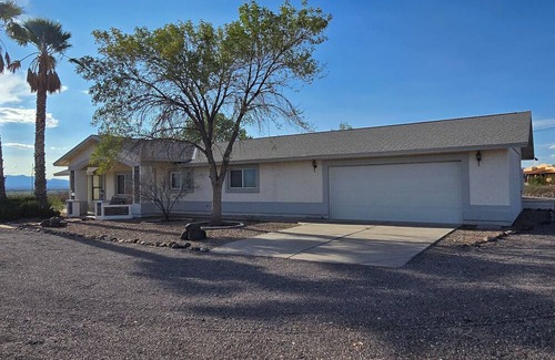 Safford Casa | Charming 3 bed 3 bath home with stunning views of Mt Graham and valley below.