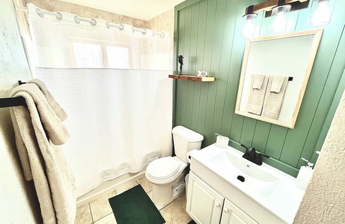 Grants Casa | Amazing 3-bedroom house with AC in Grants right off historic Route 66
