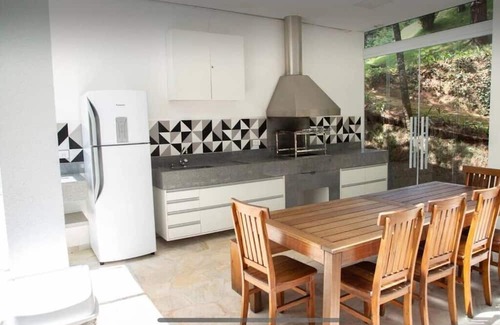 Vila Inglesa Apartamento | Merlot Loft, comfort in a modern condominium next to Capivari