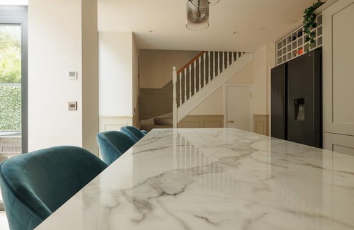 Rathgar Casa | Guest Ready - Renovated Stay in Urban Dublin